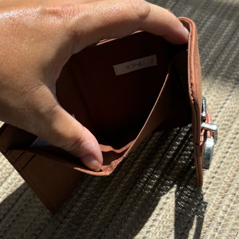 Wallet - Picture 3 of 6